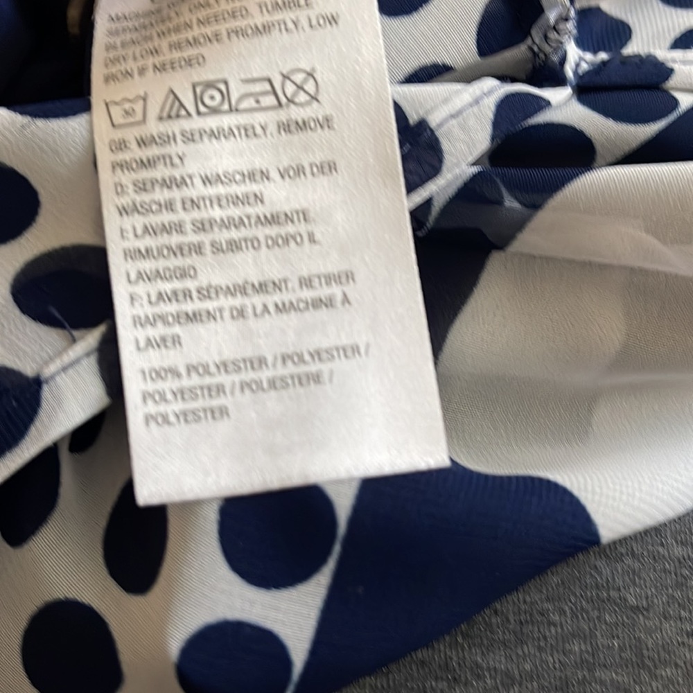 Long button down blouse - Picture 6 of 6